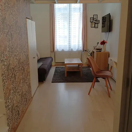 公寓 Cozy In Near Ruined Bars